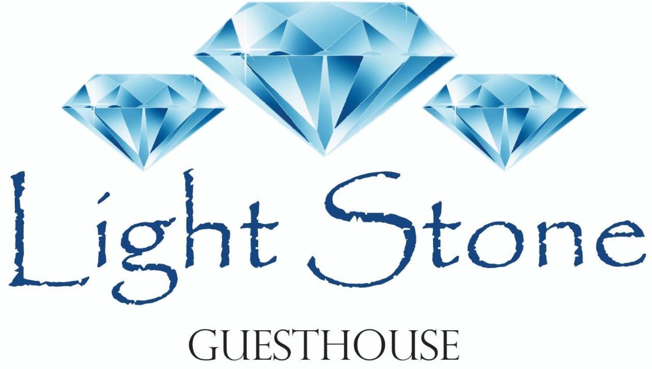 Lightstone Guesthouse เซนทูเรียน ภายนอก รูปภาพ